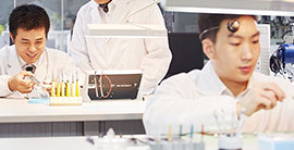 成都劳力士维修售后技师操作